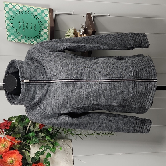 Lululemon Radiant Jacket II - Picture 2 of 12